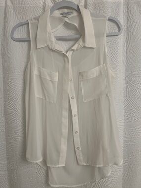 Cotton On Sleeveless Sheer Button-Front Blouse in Cream